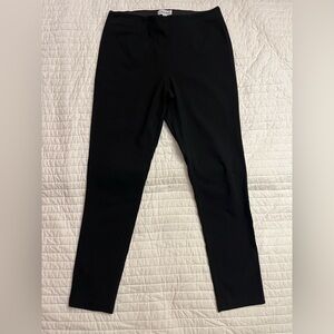 Calvin Klein black cropped ankle skinny pants